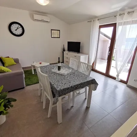 Apartment Ferienwohnung Fur 4 Personen In Crikvenica, Kvarner Bucht - B43367 *