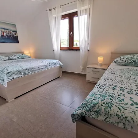 Ferienwohnung Fur 4 Personen In Crikvenica, Kvarner Bucht - B43367